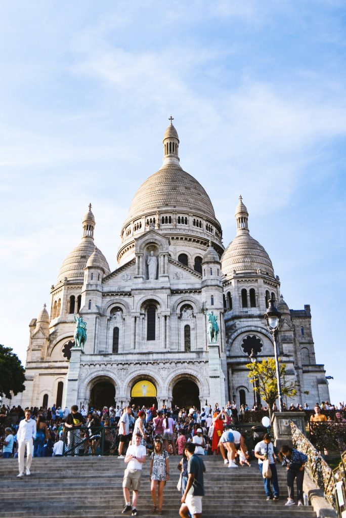 sprawdzone hotele w paryzu - dzielnica montmartre