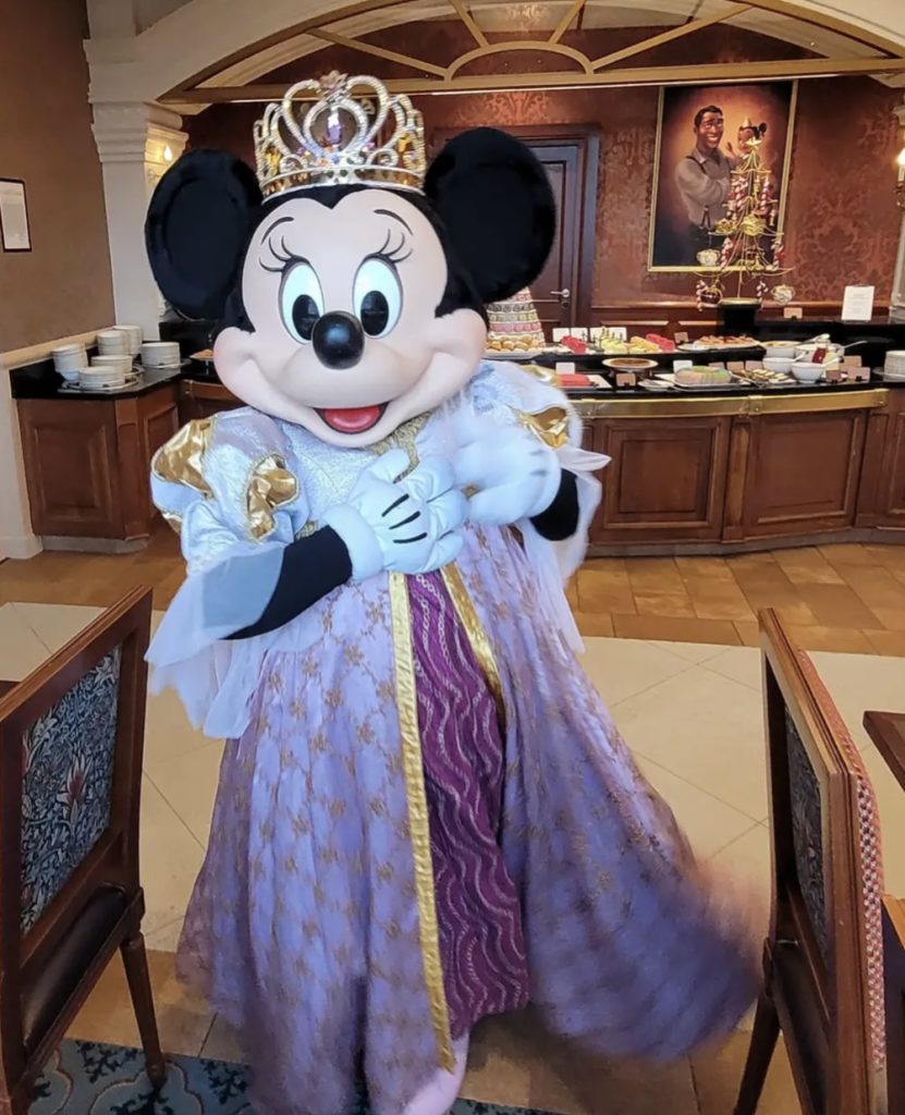 Disneyland Hotel Minnie