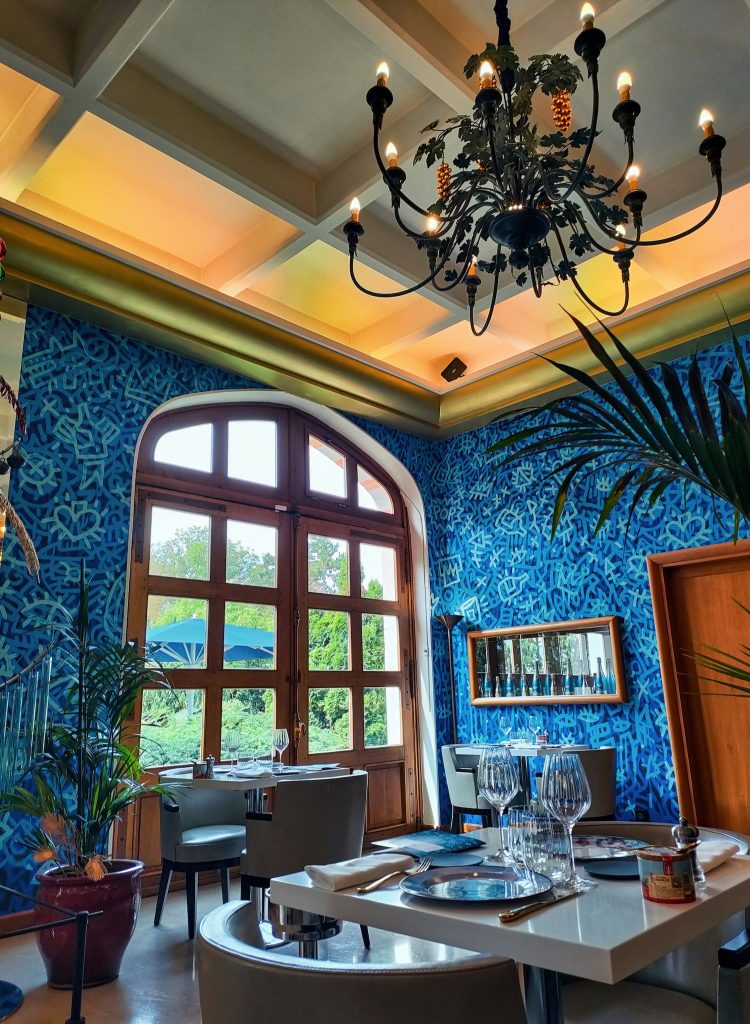 Najlepsze restauracje z kuchnią francuską w Paryżu - wnetrze restauracji 